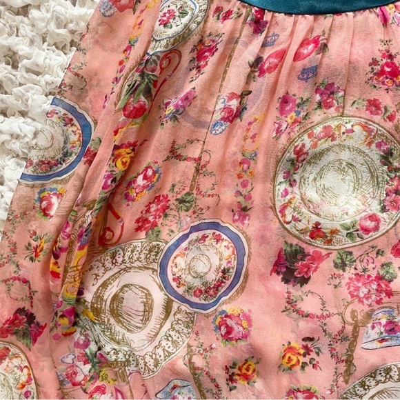 Cynthia Rowley Afternoon Tea Silk Top | Vintage/ blouson cut - Picture 4 of 14